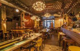 合肥酒吧裝修設(shè)計(jì)風(fēng)格搖滾風(fēng)!