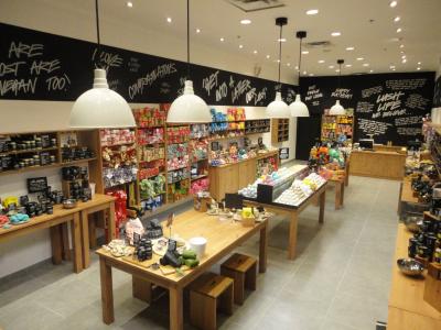 盡顯創意打造受歡迎的飾品店